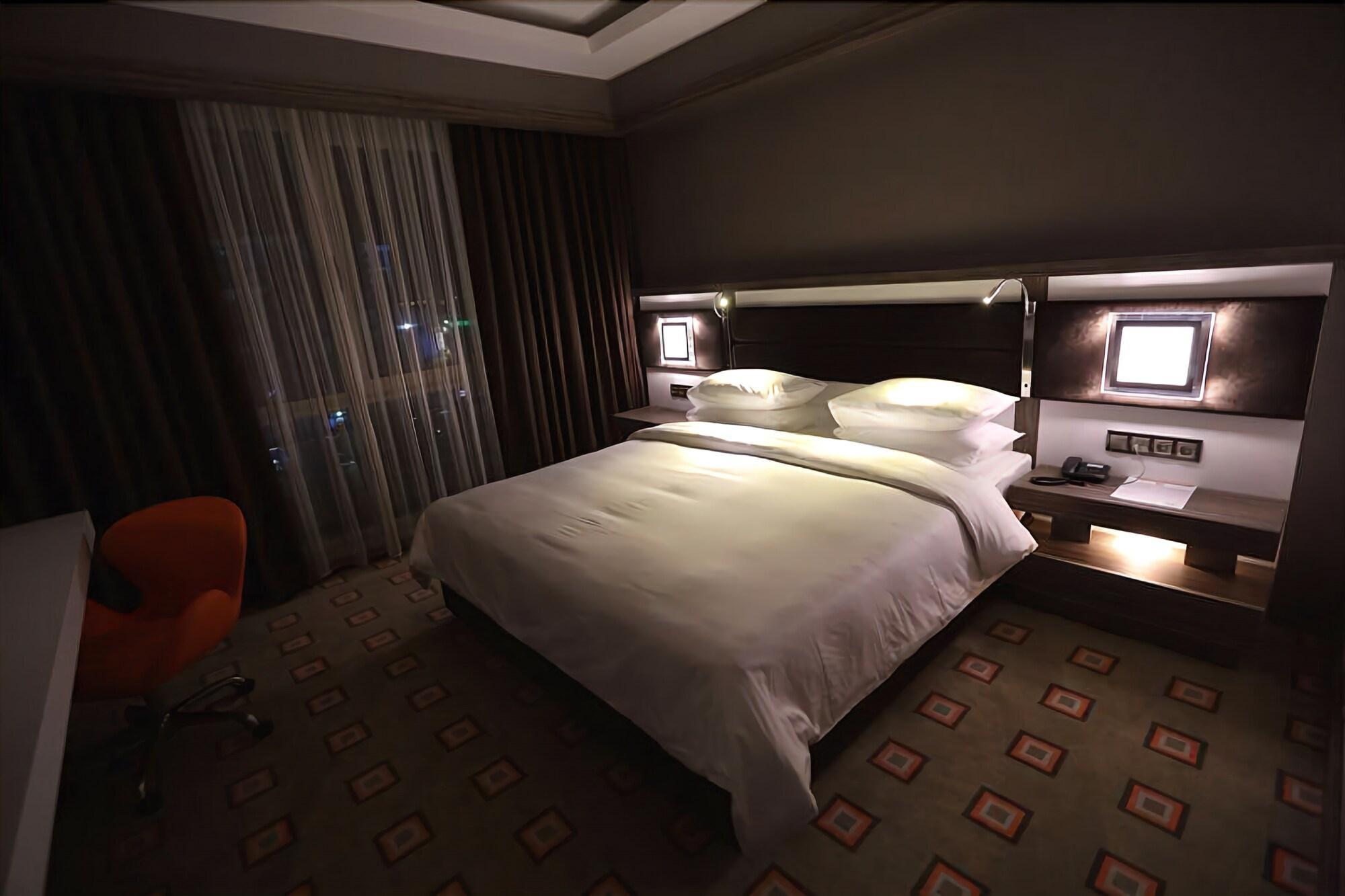 Modernity Hotel إسكيشير المظهر الخارجي الصورة