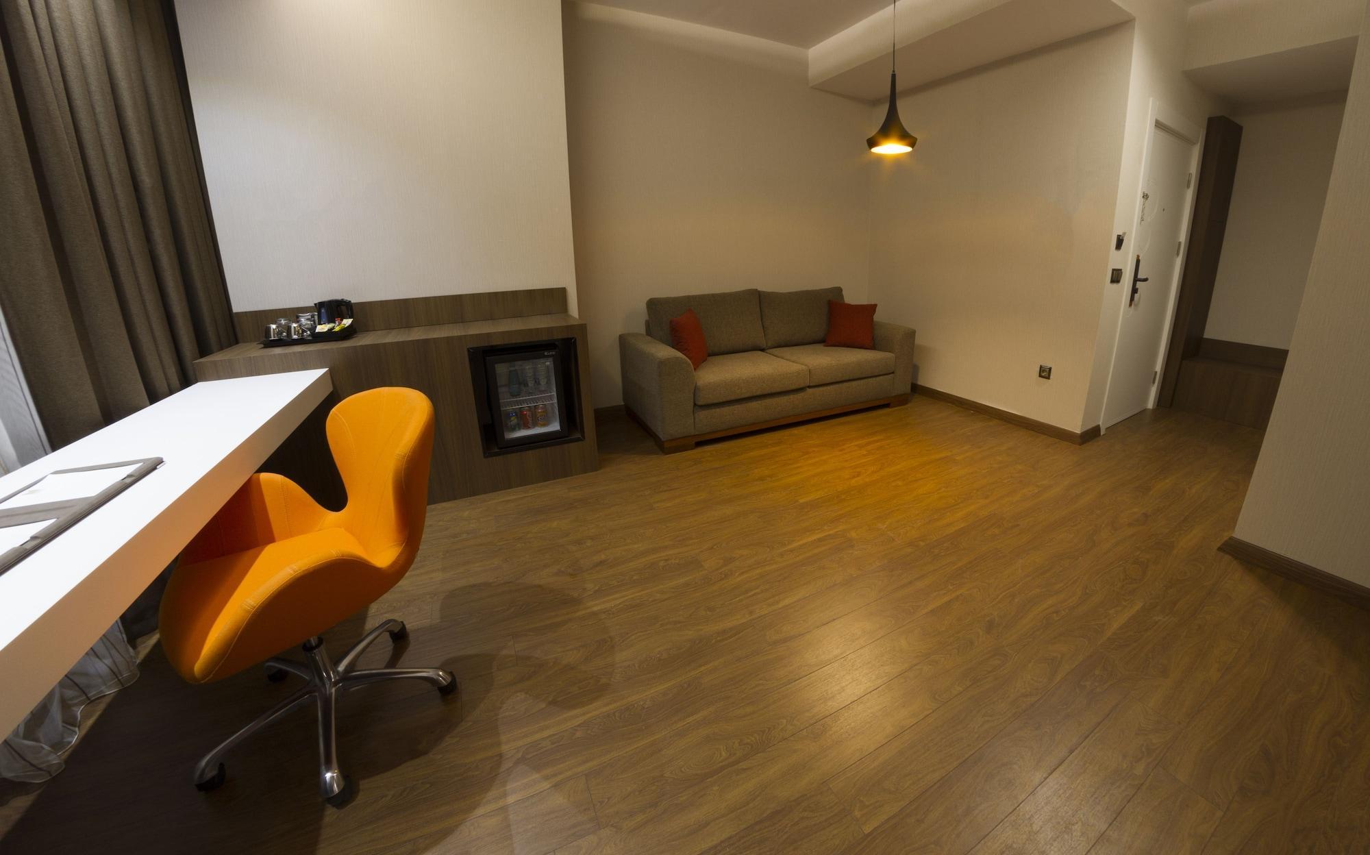 Modernity Hotel إسكيشير المظهر الخارجي الصورة
